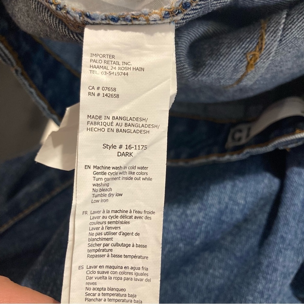 REFUGE DENIM Sz 15 Mom Style Super High Rise Mid-Wash Jeans - Picture 9 of 11